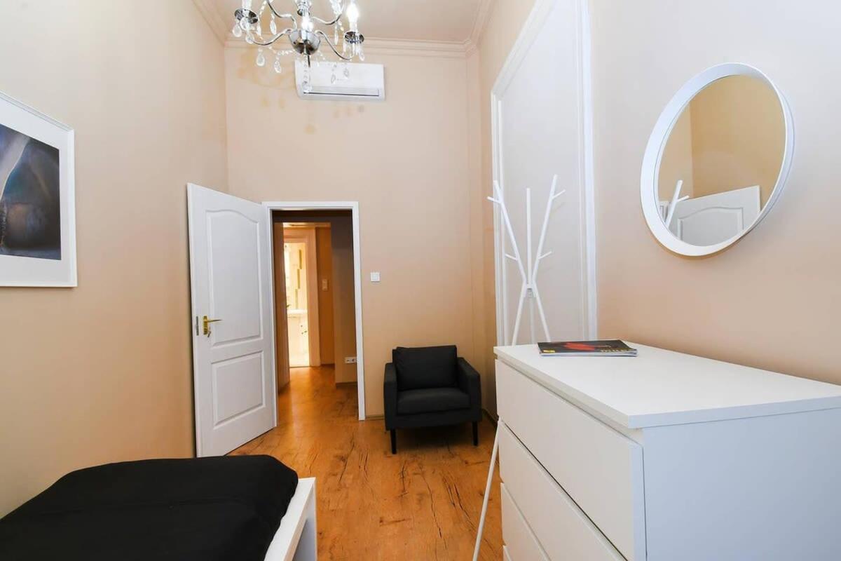 Very Central Very Spacious New Home Βουδαπέστη Εξωτερικό φωτογραφία