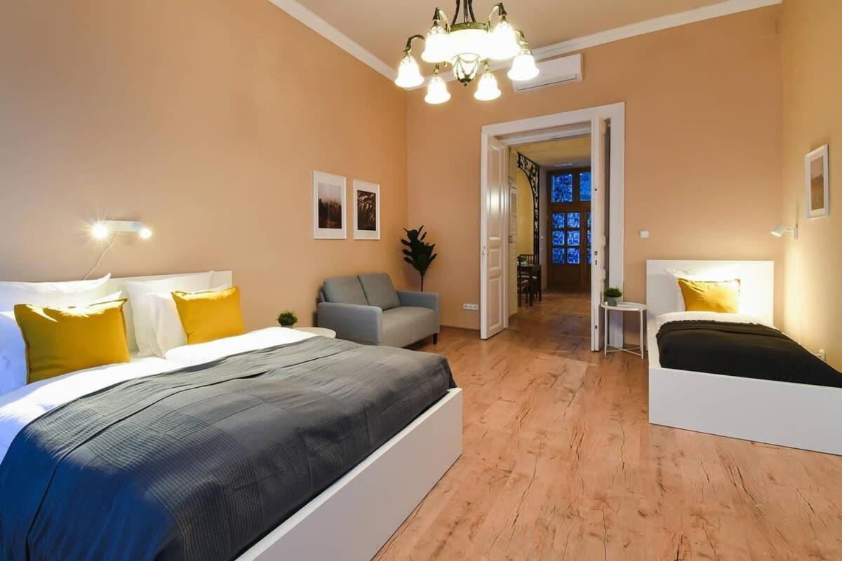 Very Central Very Spacious New Home Βουδαπέστη Εξωτερικό φωτογραφία