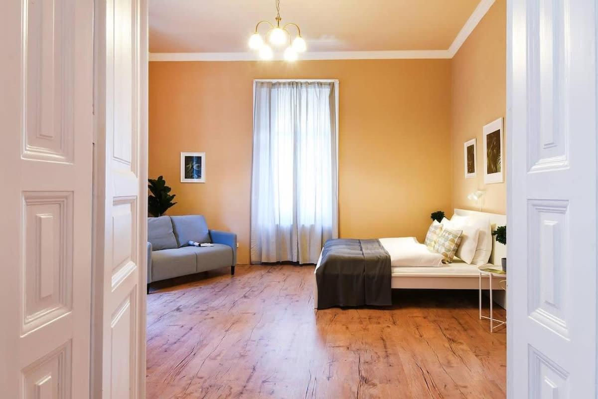 Very Central Very Spacious New Home Βουδαπέστη Εξωτερικό φωτογραφία
